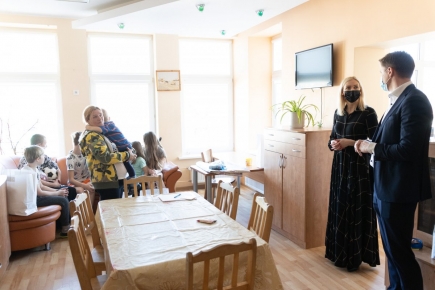 Savivaldybės vadovai aplankė Ukrainos karo pabėgėlius