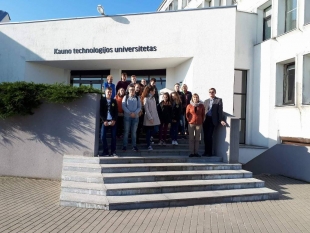 Šveicarijos pagrindinės mokyklos mokinių išvyka į KTU
