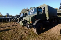 Lietuvos kariuomenei perduota dar viena partija naujų sunkvežimių