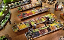 Maisto produktų gamintojų kainos mažėja – ar pajusime tai prekybos centruose?