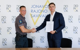 Jonava mokės stipendijas būsimiems rajono policininkams