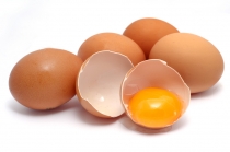 Mažesnėse Jonavos parduotuvėse – pasenę kiaušiniai